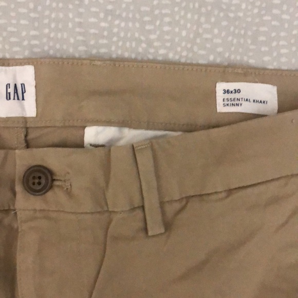 NWT GAP ESSENTIAL KHAKI SKINNY,comfort stretch waistaband,mid rise,skinny leg - Picture 3 of 10
